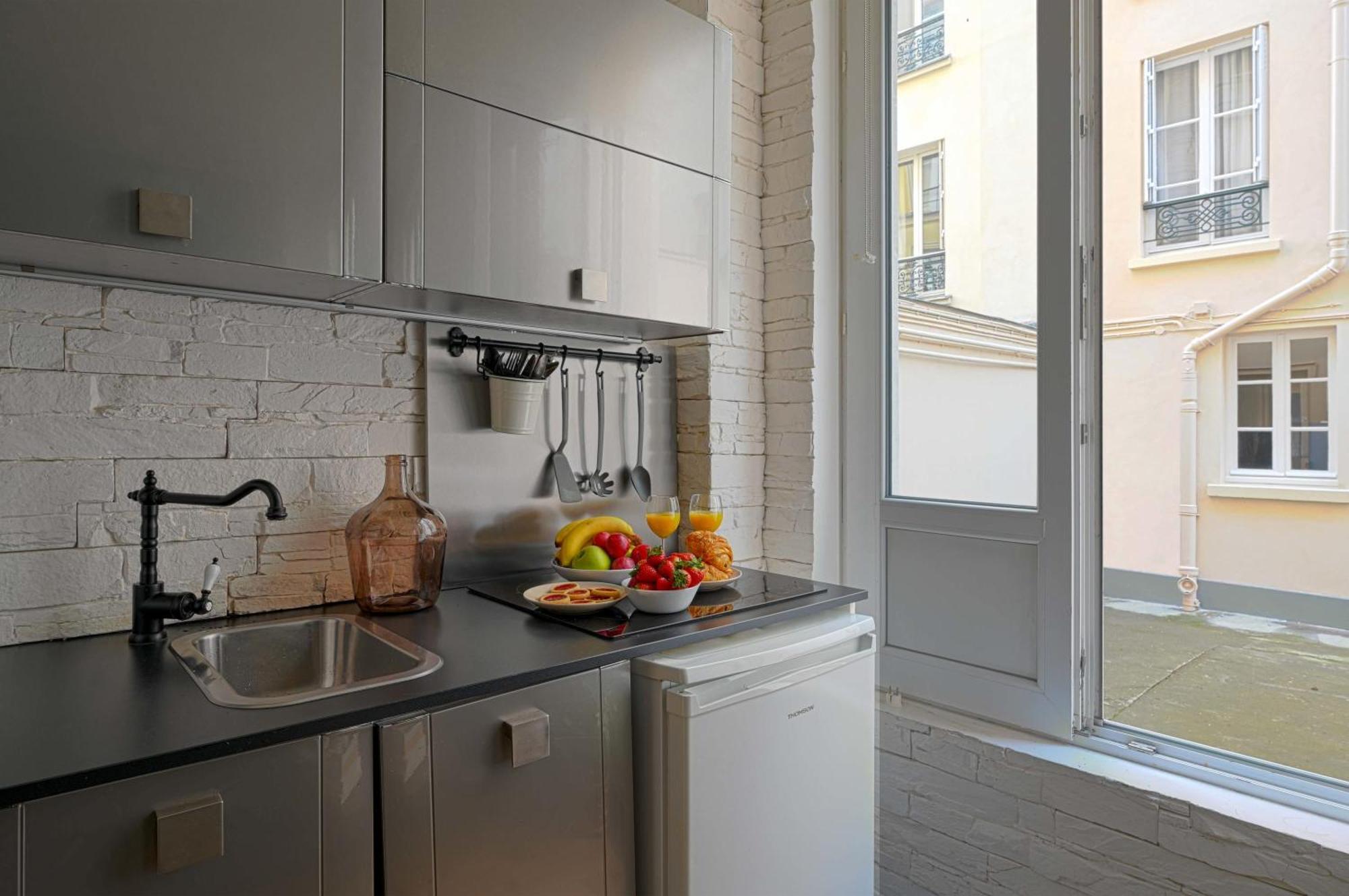 Super Location Meets Charming Studio -Ecole Militaries Champ De Mars - 7Th Arrondisment Leilighet Paris Eksteriør bilde